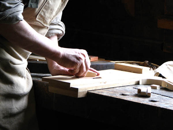 Nuestra <strong>carpintería de madera en  Savallà del Comtat</strong> es una empresa de <strong>herencia familiar</strong>, por lo que  contamos con gran <strong>experiencia </strong>en la profesión.